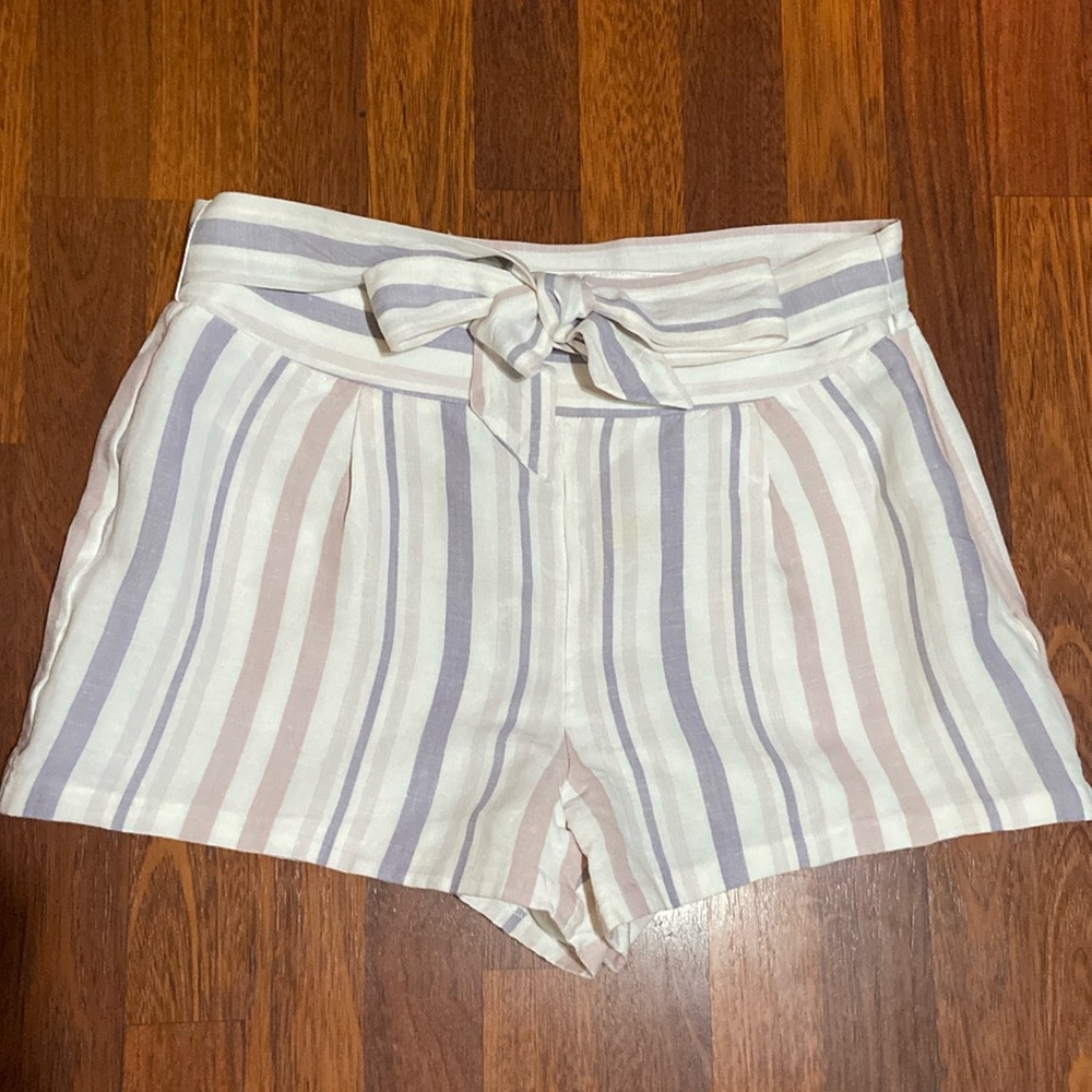 Striped pink dusty lavender color. Belt matches.